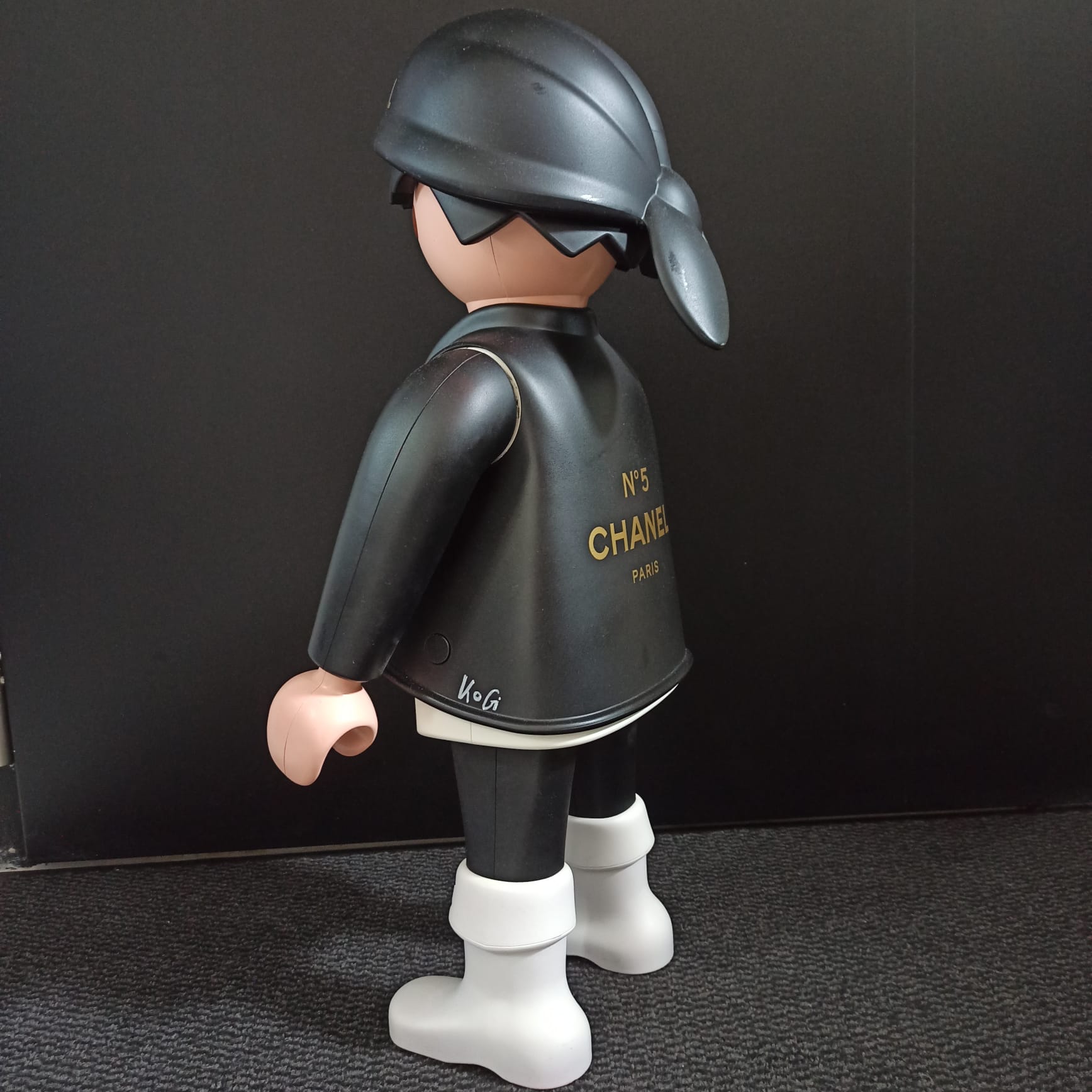 Playmobil inspiré Chanel black and white – Image 2