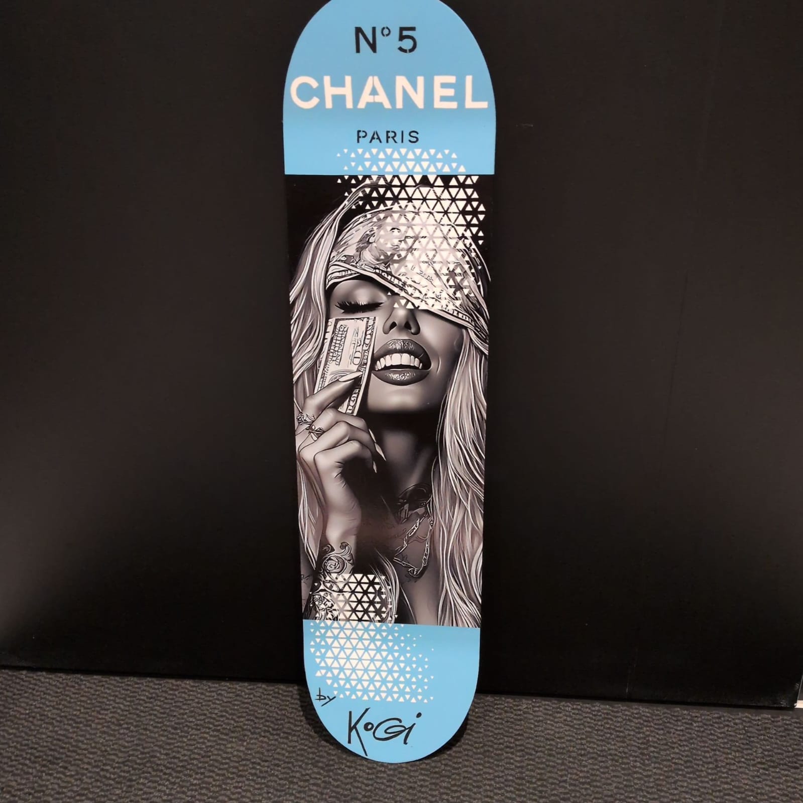 Skate Money Girl – Image 2